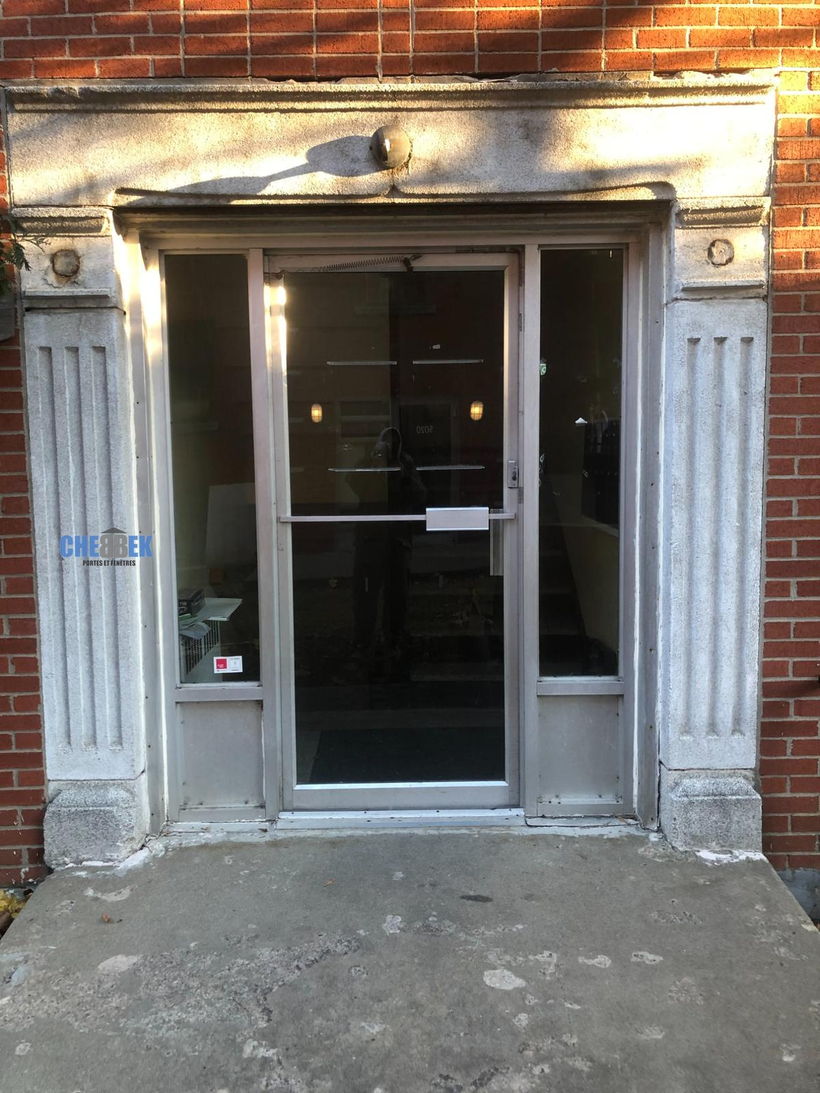 Commercial building entrance before renovation