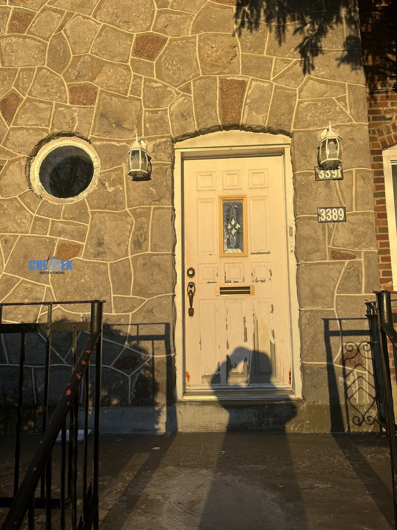 Worn old entry door before replacement